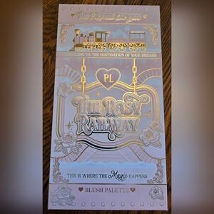 PL The Rosy Railway Blush Palette